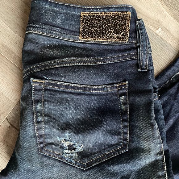 Diesel Women's Slim Mid-Ankle Jeans Size 28 Premium - Picture 8 of 9